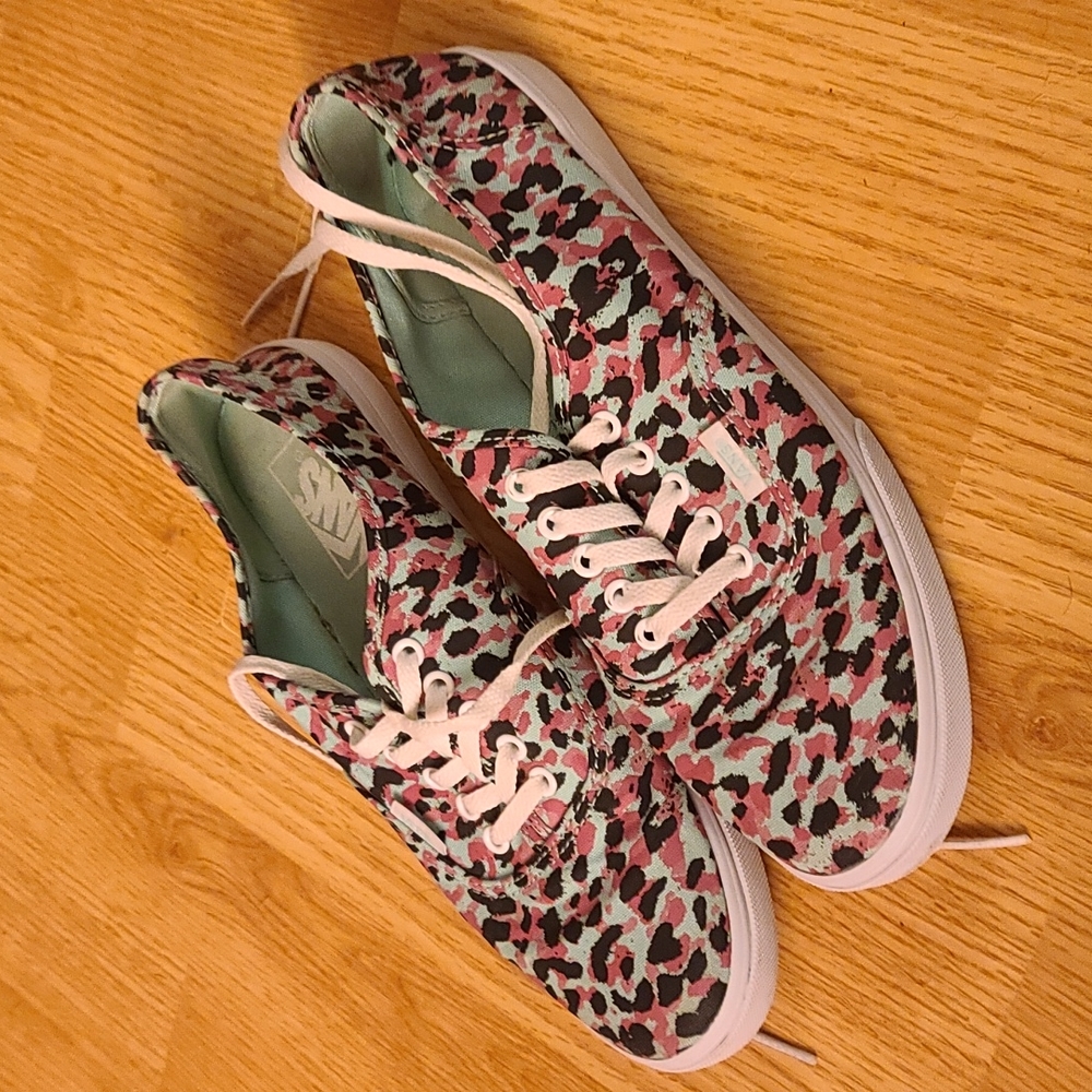 Vans Authentic Pink Green and Black Leopard Print Women's 8.5/Mens 7